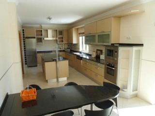 Villa Hugo - bright modern walk to restaurants - Albufeira - 7