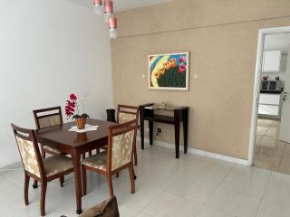 Apto Pitangueiras Enorme 150m2, 200m da praia, vista, 2 vagas carro, piscina, servico praia, 3 quartos com ar condicionado e 3 banheiros - Guarujá - 4