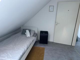 Große Pension mit Wlan und free parking - Schloß Holte-Stukenbrock - 4