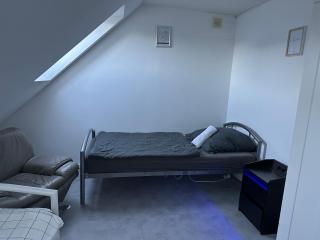 Große Pension mit Wlan und free parking - Schloß Holte-Stukenbrock - 2