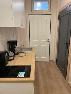 Tranquil 1BR Apartment Near the Heart of Vienna - Wenen - 1