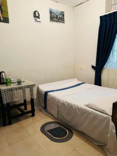 Meeyan Ella Rest - - 8