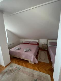 White house - Bihać - 6