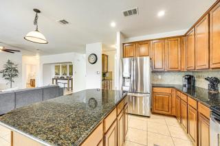 5 Mi to Randolph AFB Spacious Cibolo Haven! - Cibolo - 4