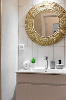 Relax in Style Studio w Stunning Outdoor Space - Bratislava - 8