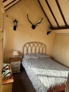 Detached Cottage, Driveway, WiFi, Smart TV - Ashow - 1