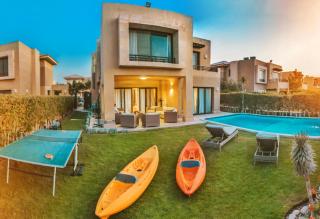 Villa El-Wazeer Ain Sokhna in JAZ Little Venice Golf Resort - Ain Sokhna - 0