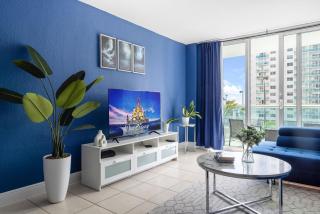 Modern 1 BDR Oceanview with direct beach access! - Hollywood - 1