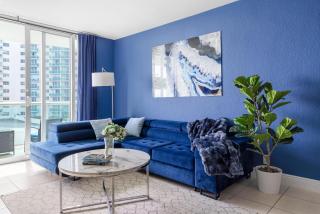 Beachfront 1-Bedroom Apartment with Ocean View, Pool and Gym in Hollywood Beach - 5