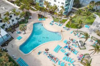 Beachfront 1-Bedroom Apartment with Ocean View, Pool and Gym in Hollywood Beach - 9