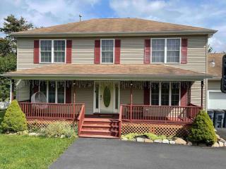 Gorgeous house private pool hot tub playroom - 4