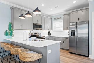 Experience luxury at Notorious OIB, a spacious 4 bedrooms, 4 baths, perfect for up to 10 guests - 8