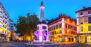 La Voute Chambérienne GRAND T2 61m2 - Vue Montagnes - TV 4K Géante - WIFI-Fibre - Machine à Laver - Lave Vaiselle - Parking - Confort - Spacieux - 6