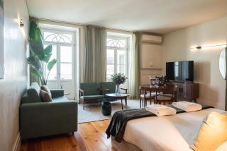 The Luxe Cube Apartment - 4