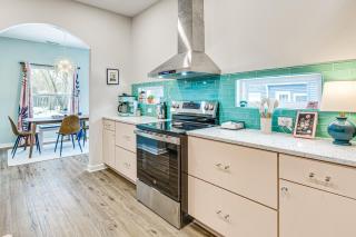 Chic SoBro Charmer with Covered Porch! - Indianápolis - 9