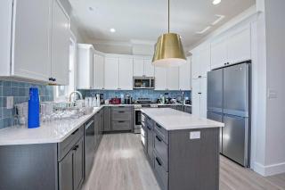 Cozy Crabshell Beach Club Cottage - Gulf Highlands - 4