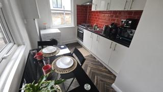 1BR Central Flat Perfect for All - 4