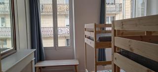 Bed in 6-Bed Mixed Dormitory Le Jardin Cafe - 1