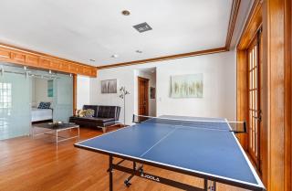 Charming Waterfront Home Walk to Beach with Pool - Fort Lauderdale - 0