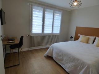 Lalberome Appartement Golden Cholet centre Parking prive Wifi - Cholet - 7