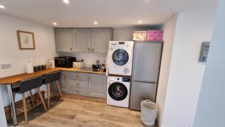 Sittingbourne 1 bed self-contained annex, with parking - 5