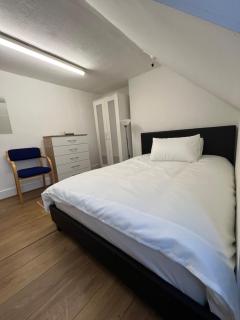 Frontline Accommodation - Londra - 9