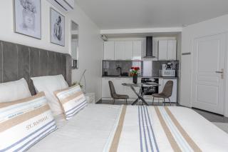 Suite avec jacuzzi & terrasse - Savigny-le-Temple - 9