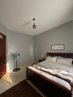 A-grade living-WiFi & parking - Kampala - 6