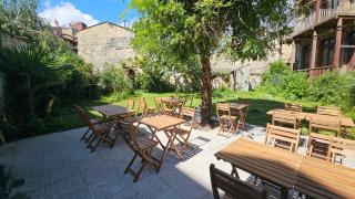 Bed in 6-beds Women Dormitory Le Jardin Cafe - Bordeaux - 1