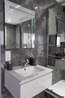 Suite avec jacuzzi & terrasse - Savigny-le-Temple - 3