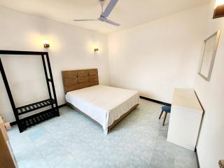 Modern Stay, Prime Location ! - 6