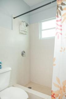 Ocean Terrace 202 a 4 min walk to Sandy Beach - Aguada - 2