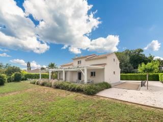 Luxurious villa in Saint geniès de Fontedit with heated pool - Saint-Geniès-de-Fontedit - 3