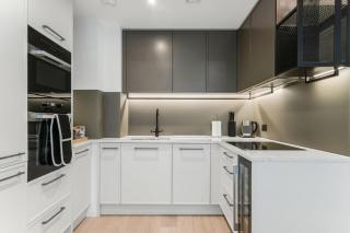1BR Chelsea Retreat with Balcony View - Londra - 8