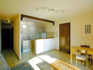 Residence Les Dauphins in Tiuccia with balcony - Casaglione - 6