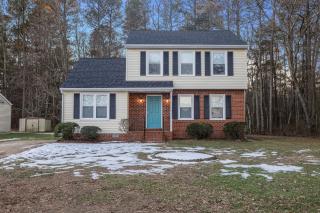 Pool Table Paradise! 3 BR Getaway in RVA! - Richmond - 3