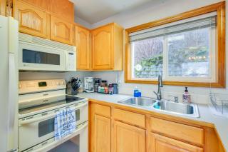Fish and Swim Lake Pend Oreille Gem with Hot Tub! - Athol - 3