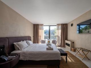 Regal Hotel Mitropoleos - 7