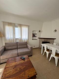 Depto Sarmiento a pasos de Güemes y bares, zona Aldrey - Mar del Plata - 2