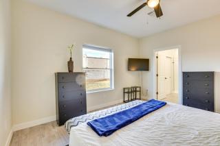 6 Mi to State Farm Stadium Home with Fenced Yard! - Peoria - 1