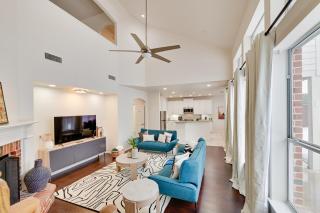 4 Mi to Dtwn Family Home with Games in Frisco - Frisco - 0