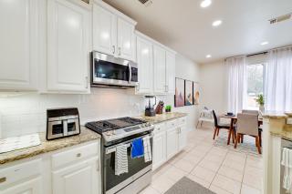 4 Mi to Dtwn Family Home with Games in Frisco - 4