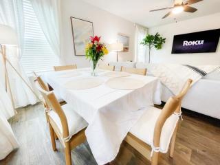 Family Modern Oasis Lackland BMT Family Home 3 Bed 2 Bath - 1