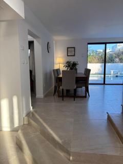 וילה ליד הים והמרינה עם ברכה - 2