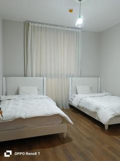 luxury apartment three bedrooms three bathrooms - 1