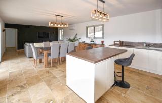 3 Bedroom Cozy Home In Mormoiron - Mormoiron - 5