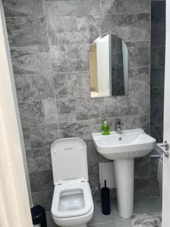 Alpha Properties 2 - Southend-on-Sea - 3