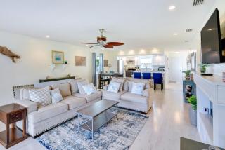 Edgewater Vacation Home with Game Room and Pool Access - Edgewater - 6