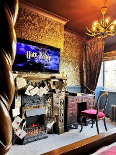 Wizards Retreat - 8 Mins to Warner Bros Studio! - Kings Langley - 0