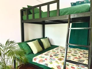 Casa Luntian Lodge and Cafe - Puerto Galera - 2